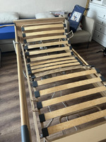 Продавам Болнично легло,дистанционно  ,матрак